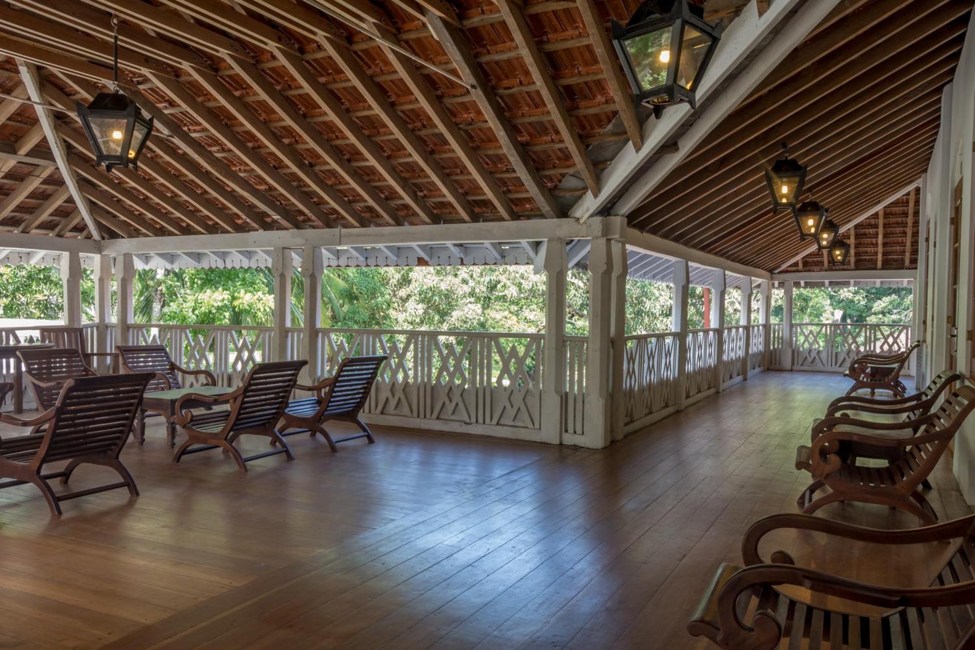 The Sanctuary At Tissawewa Hotel Anuradhapura Exterior photo